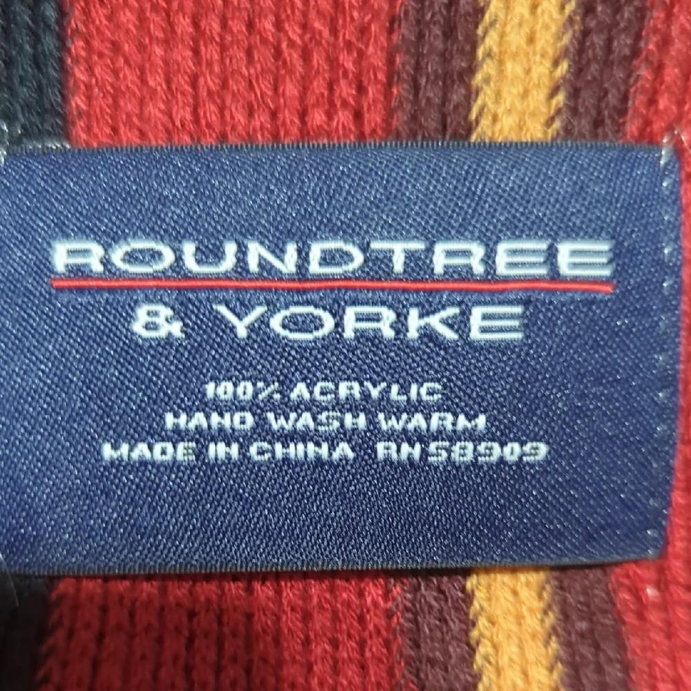 Roundtree & Yorke Red and Gold Striped Scarf
